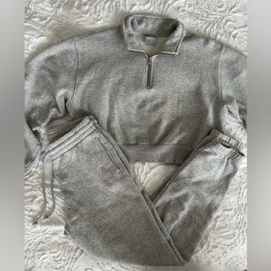 GRAY ARITZIA TNA SWEATSUIT SET